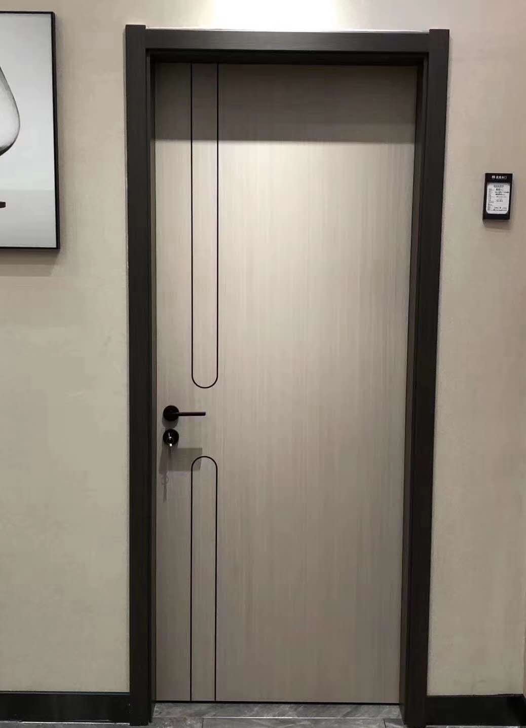 新品上市鑫順來X-8122叉色平開實(shí)木烤漆門